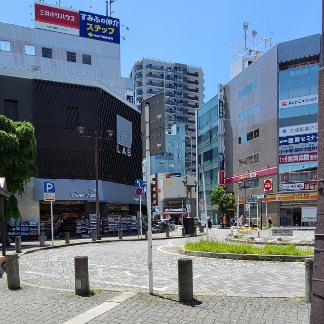 店舗までのご案内